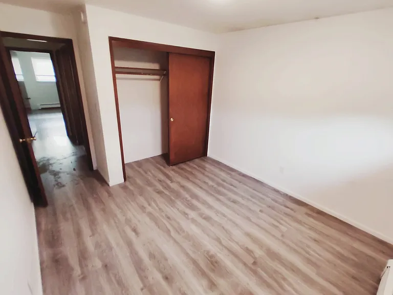 Holly Lane Apartments — Photo 6