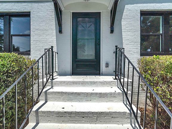 2nd image of 418 W Marion St