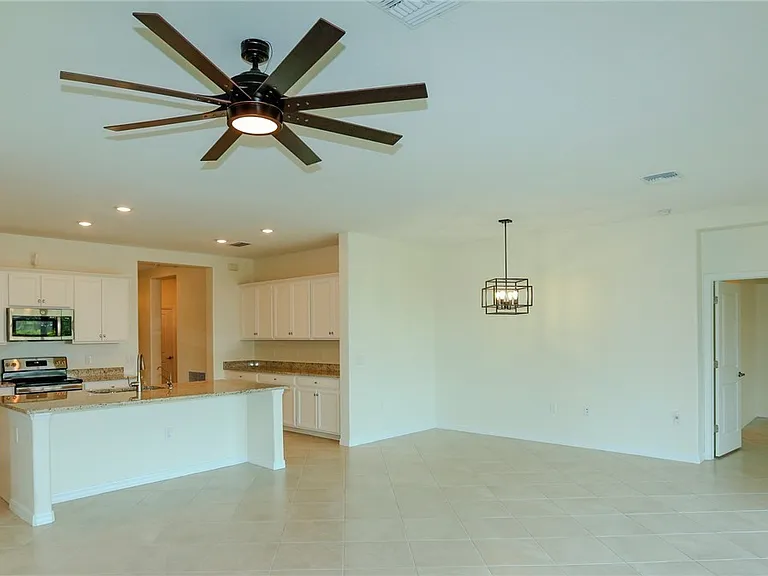 14771 Daroco Ln — Photo 5