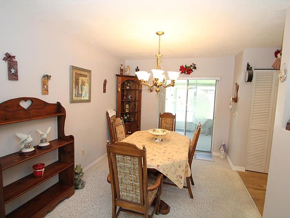 3rd image of 271 Charlotta Ave SE