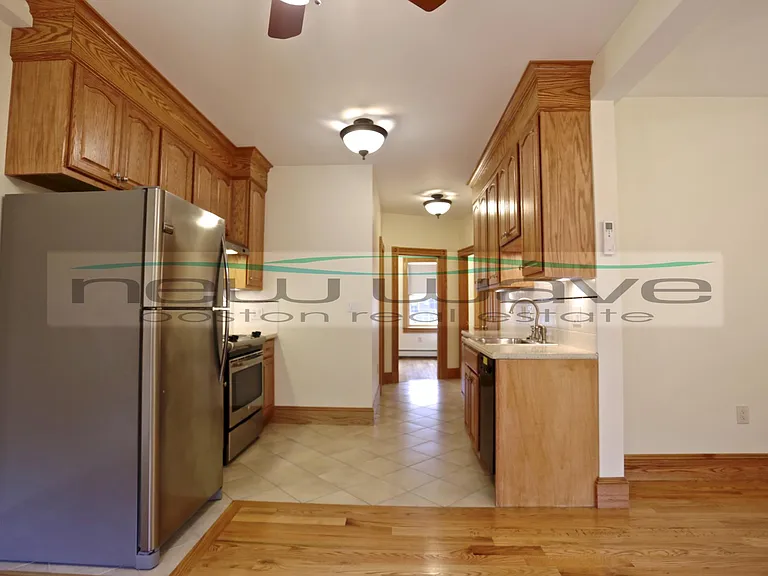 137 Charles St #3 — Photo 9