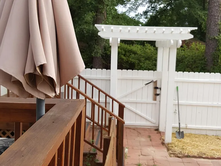1221 Bethesda Rd — Photo 35