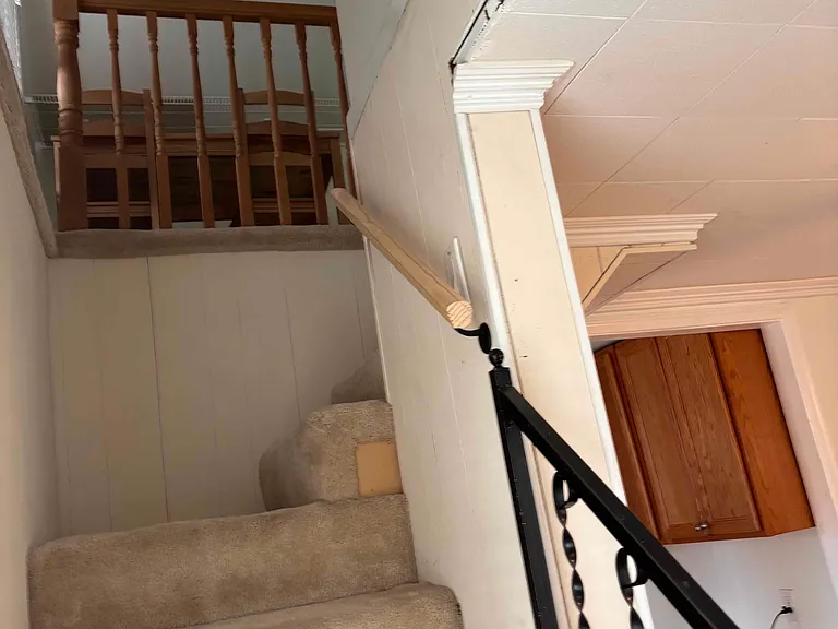 Staircase to the 3d room