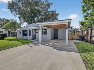 6850 Atlanta St, Hollywood, FL 33024