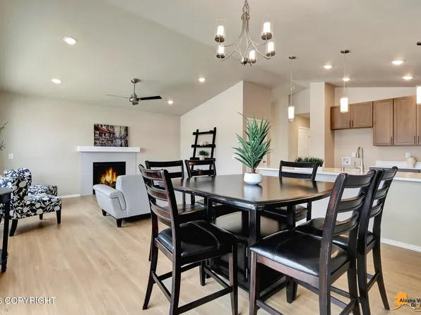5990 Takotna Loop, Anchorage, AK 99504