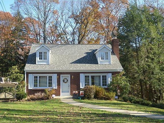 3rd image of 4472 Birchwood Ln