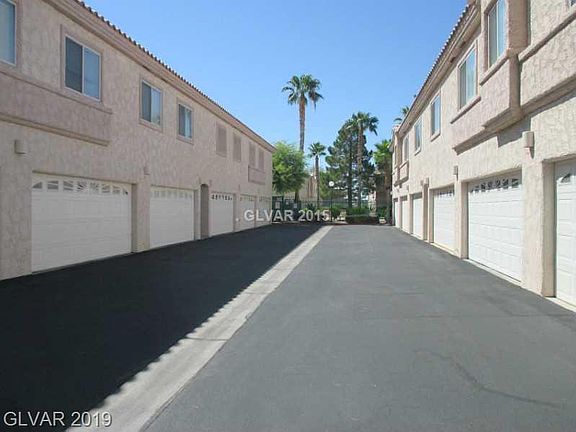 2nd image of 6705 Squaw Mountain Dr Unit 203