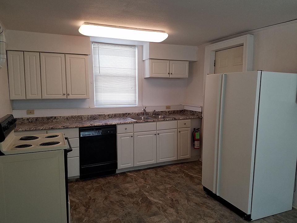 1st image of 810 W 25th St #10994241