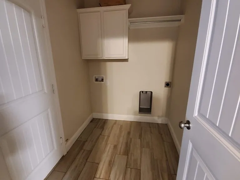 1621 Revolution Dr — Photo 15