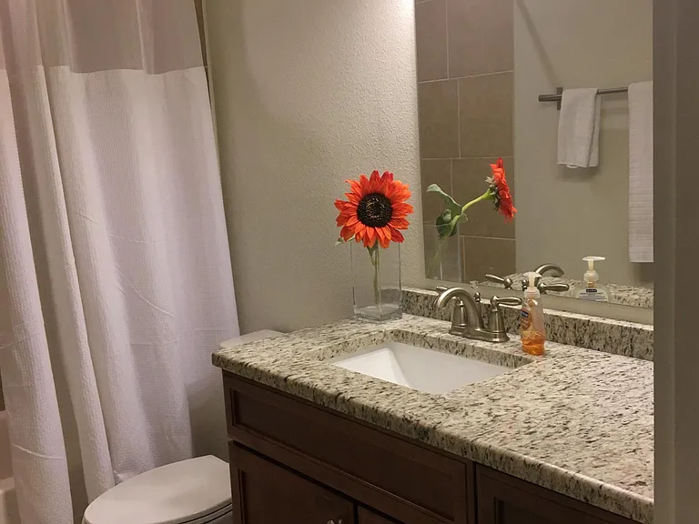 1812 Watrous Ave #B — Photo 23