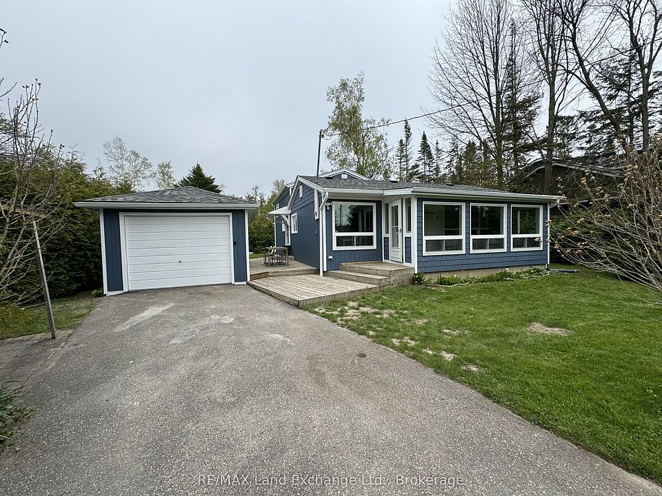 1st image of 272 Huron Rd