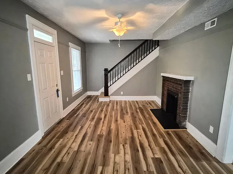 465 Winsley St #1 — Photo 13