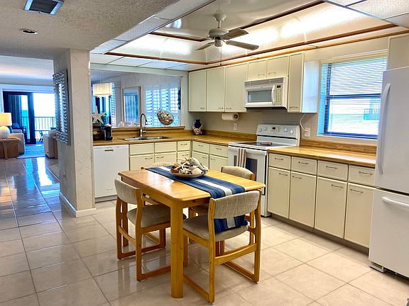 5th image of 10200 S Ocean Dr APT 710