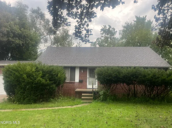 6010 Summit St, Sylvania, OH 43560