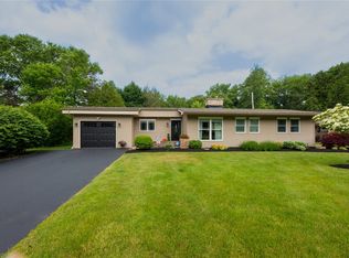 53 White Village Dr, Rochester, NY 14625