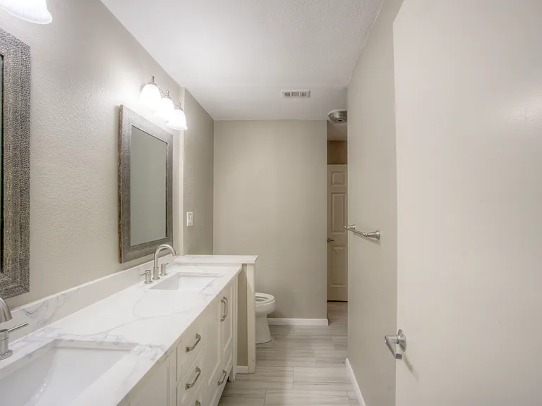 530 Lawnmeadow Dr — Photo 21