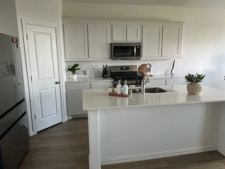 5929 Edward Dr — Photo 4