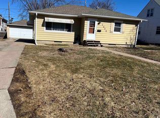 1414 Maxine Ave, Waterloo, IA 50701