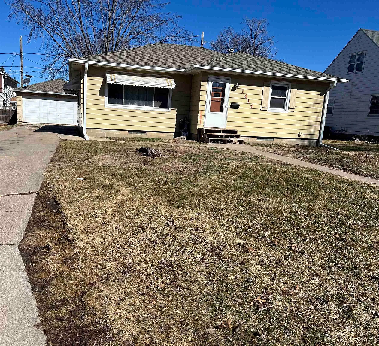 1414 Maxine Ave photo 1