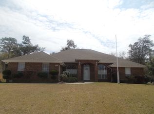 5424 Heatherton Rd, Milton, FL 32570