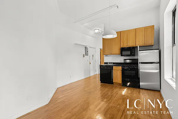 Rented by Keller Williams NYC | media 5