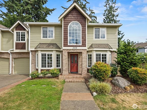 3rd image of 3508 Stevens Drive NE