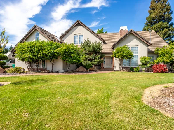 8826 Heritage Ct, Redding, CA 96001