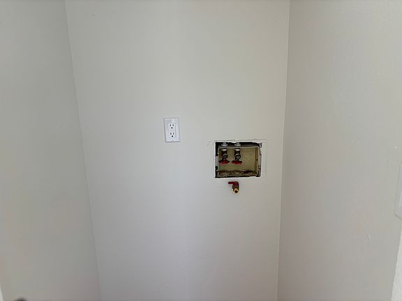 5th image of 1058 Spazier Ave APT 1