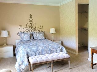 225 E Sierra Madre Ave, Glendora, CA 91741