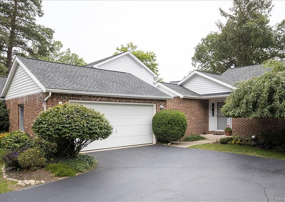 1st image of 1408 Green Briar Ct