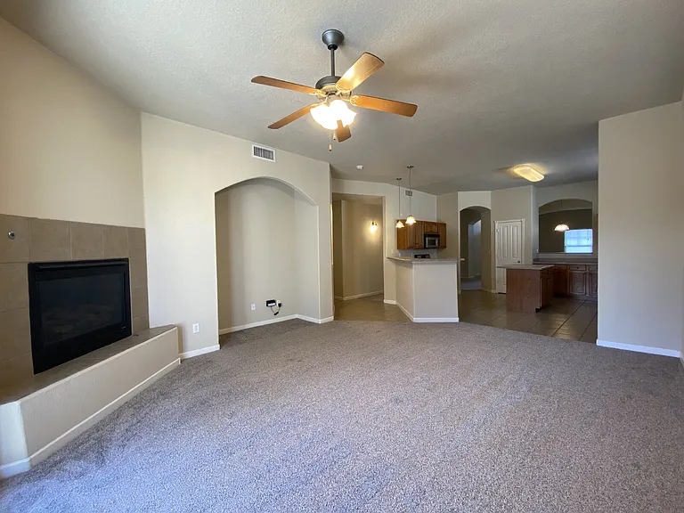2132 Palenque Dr SE — Photo 9