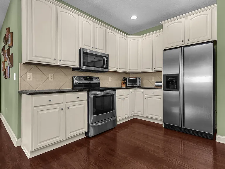 5464 Sandy Dr — Photo 14