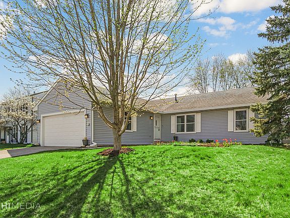 2nd image of 2S020 Essex Ln