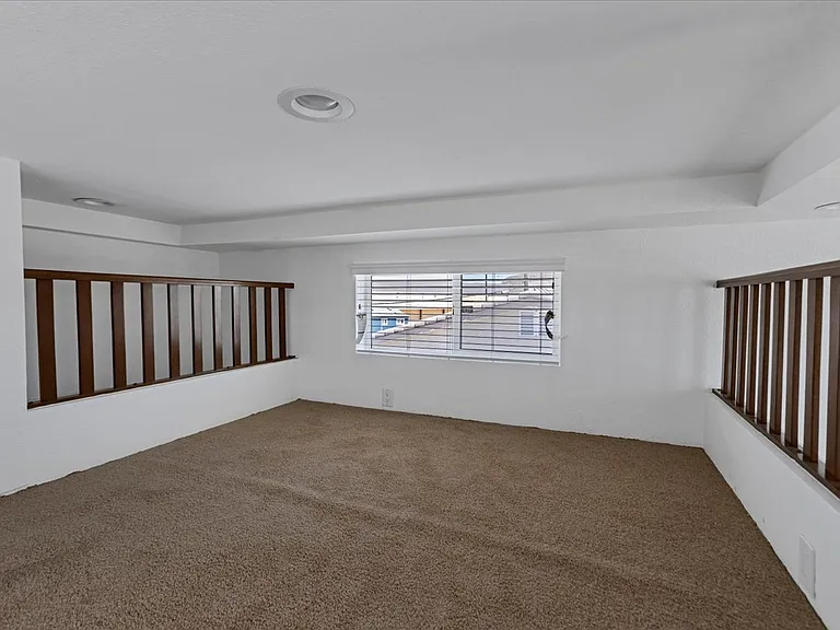 971 W Main St #22 — Photo 6