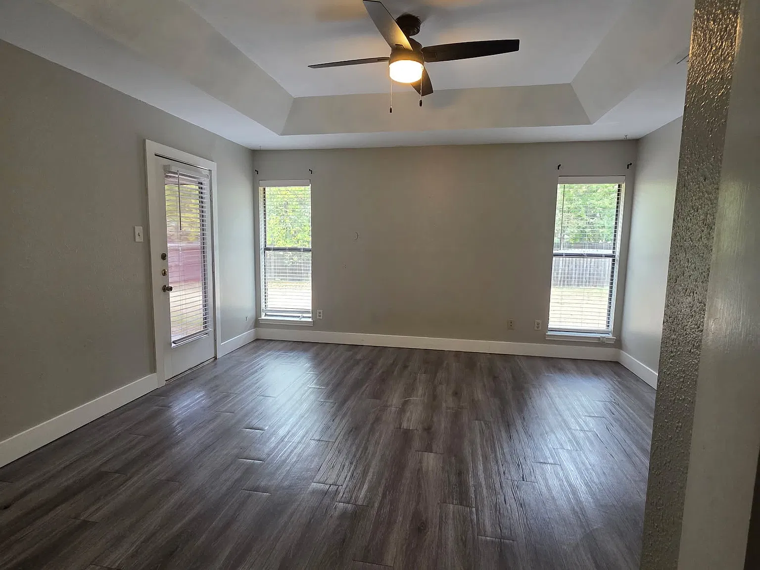 3 bed, 1290 sqft, $1,399 — Photo 2