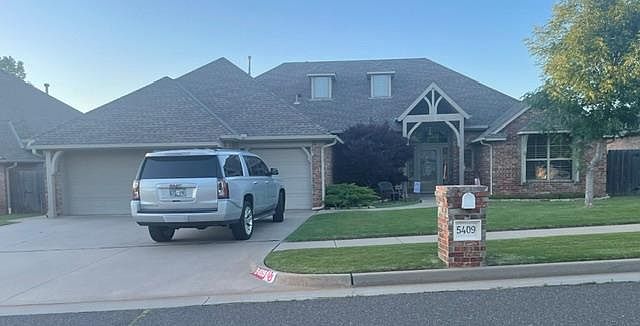 1st image of 5409 NW 121st St