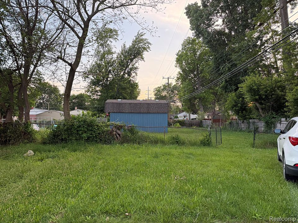 1st image of 5775 N Dowling St