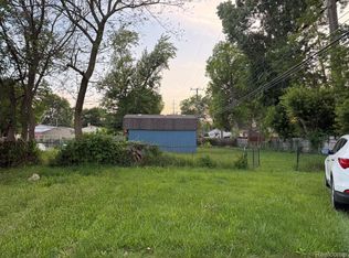 5775 N Dowling St, Westland, MI 48185
