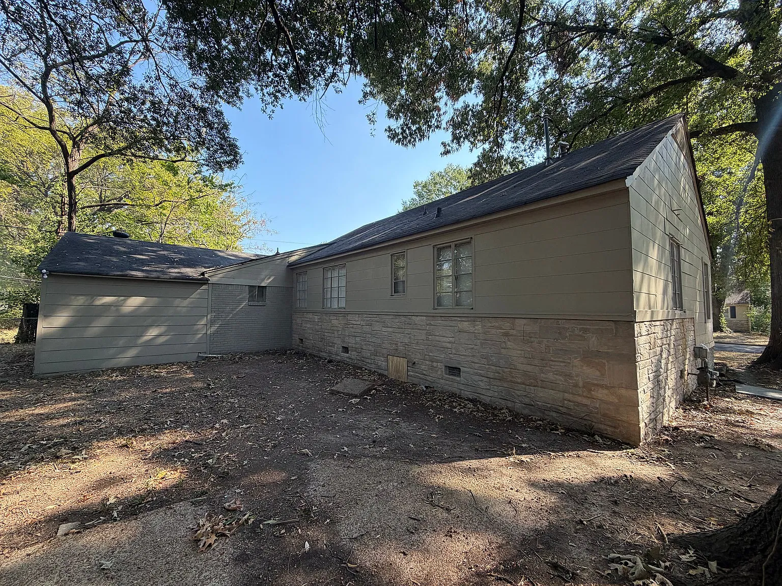 4198 Atwood Avenue — Photo 4