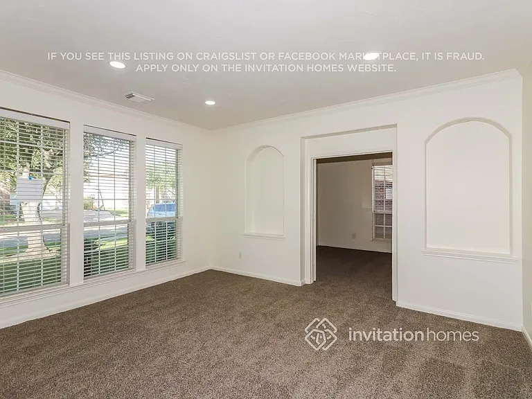 1918 Rustic Oak Ln — Photo 14