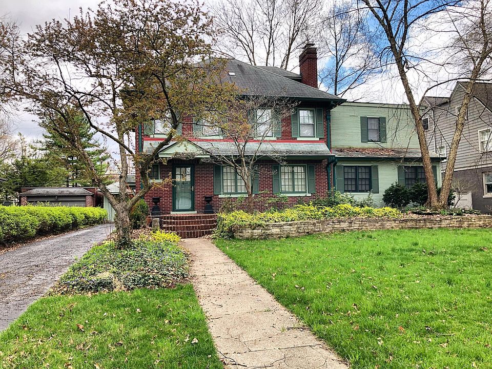2nd image of 2417 Brentwood Rd