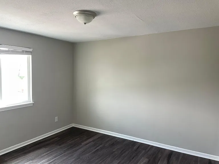 224 Shari Dr — Photo 5