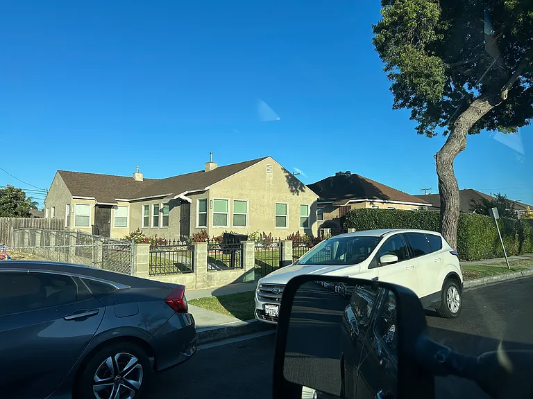 2236 Euclid Ave — Photo 3