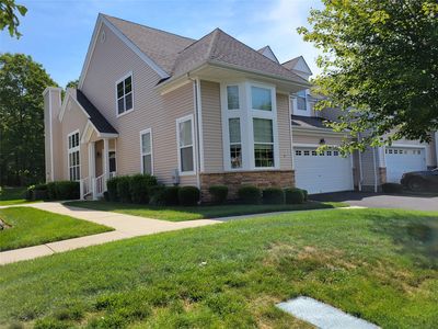 4 Toni Court, Center Moriches, NY, 11934