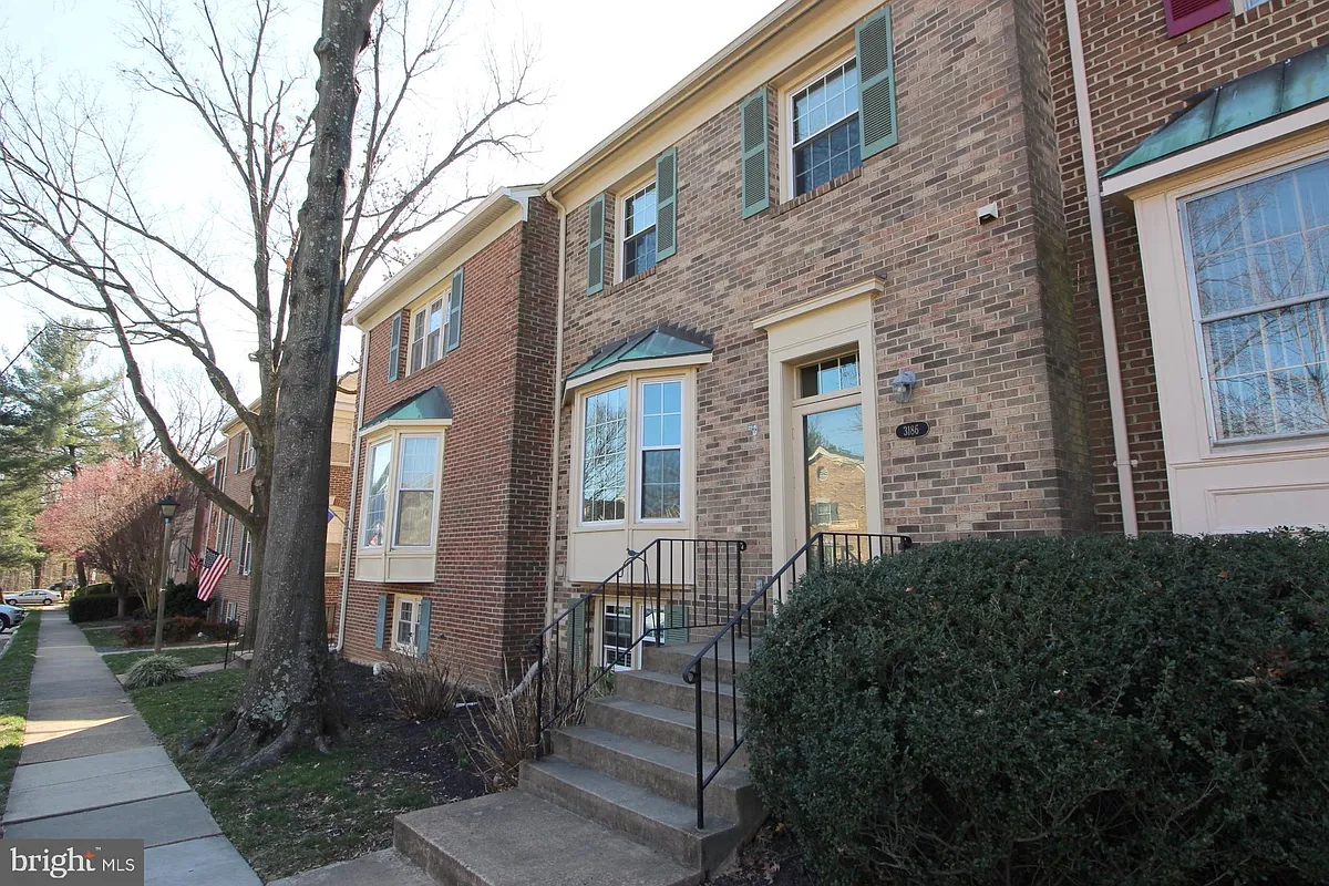 Building Photo - 3186 Cantrell Ln