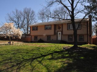 20 Wolfe Dr, Hillsborough, NJ 08844