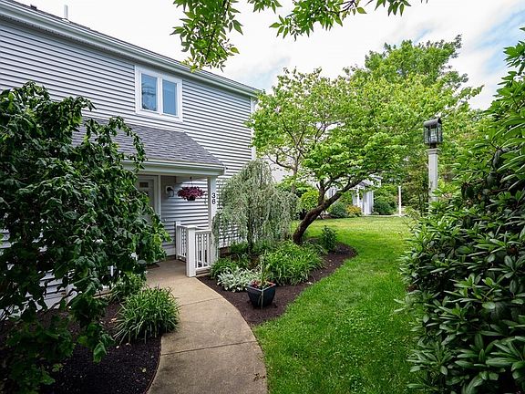 2nd image of 36 Westcliff Dr