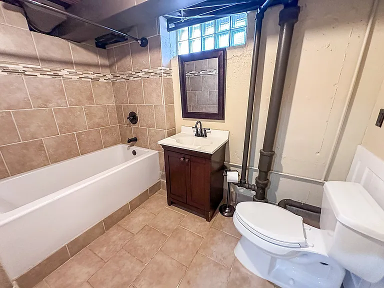2610 Albert Dr SE — Photo 17