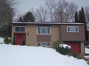 1st image of 100 River Heights Dr