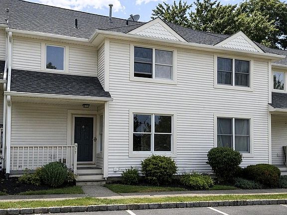 2nd image of 317 Cornwall Meadows Lane